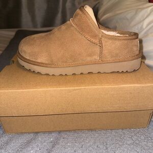 Ugg Classic slipper